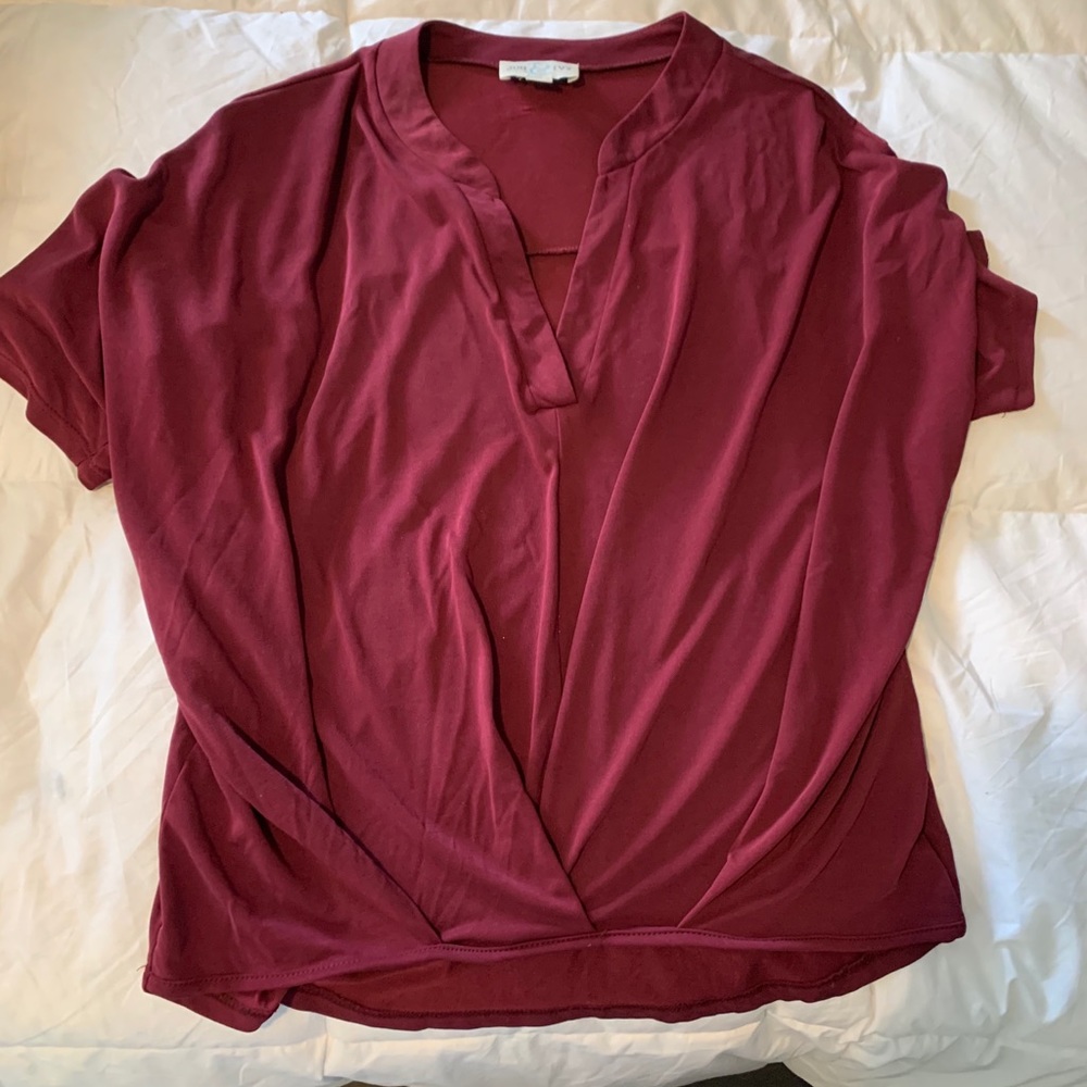 Francesca’s maroon blouse XS